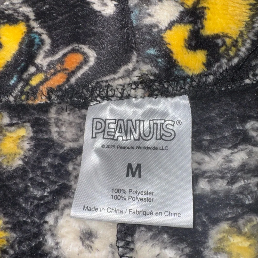 Peanuts black and yellow pj shorts - Picture 3 of 3